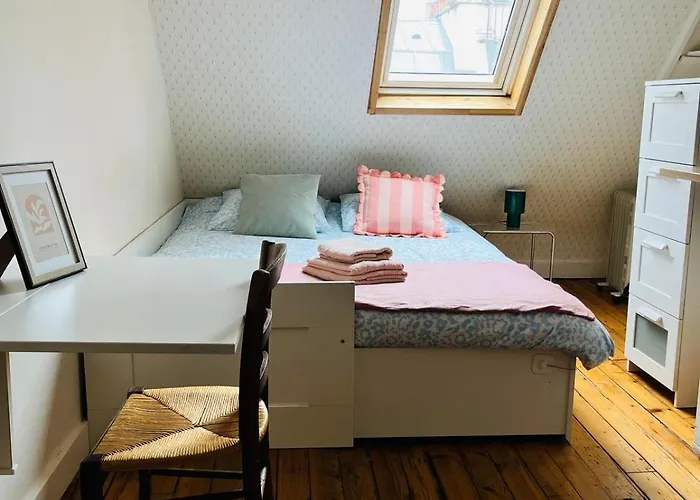 Charming Place 2 Min From L'arc De Triomphe Apartament *
