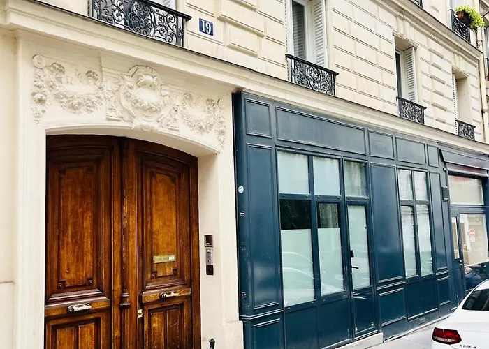 Charming Place 2 Min From L'arc De Triomphe Appartement *